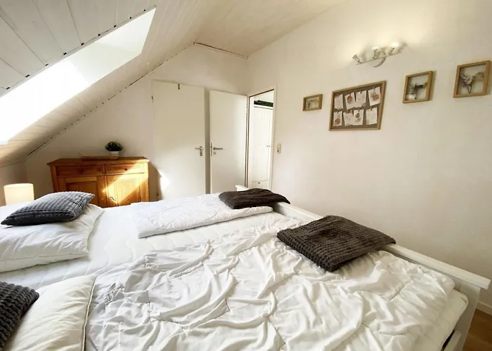 Ferien Im Wangerland - Haus Wiesenweg - Ferienwohnung 1 1Og